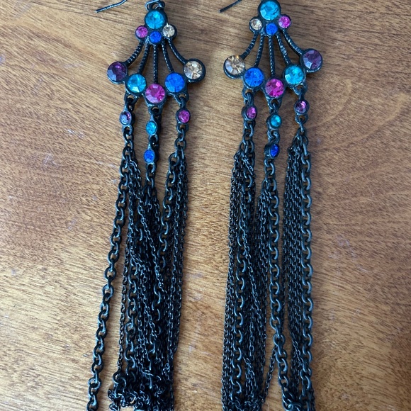 Guess Statement Hanging Earnings - Picture 2 of 2